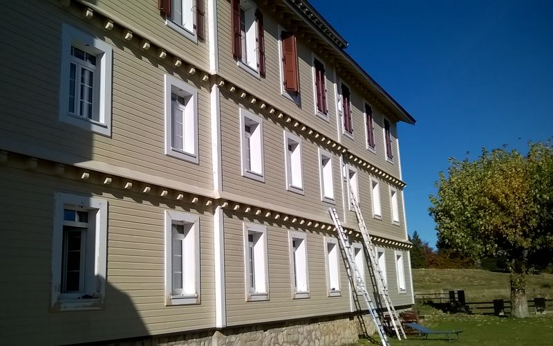 Peinture des encadrements extérieurs de fenêtre